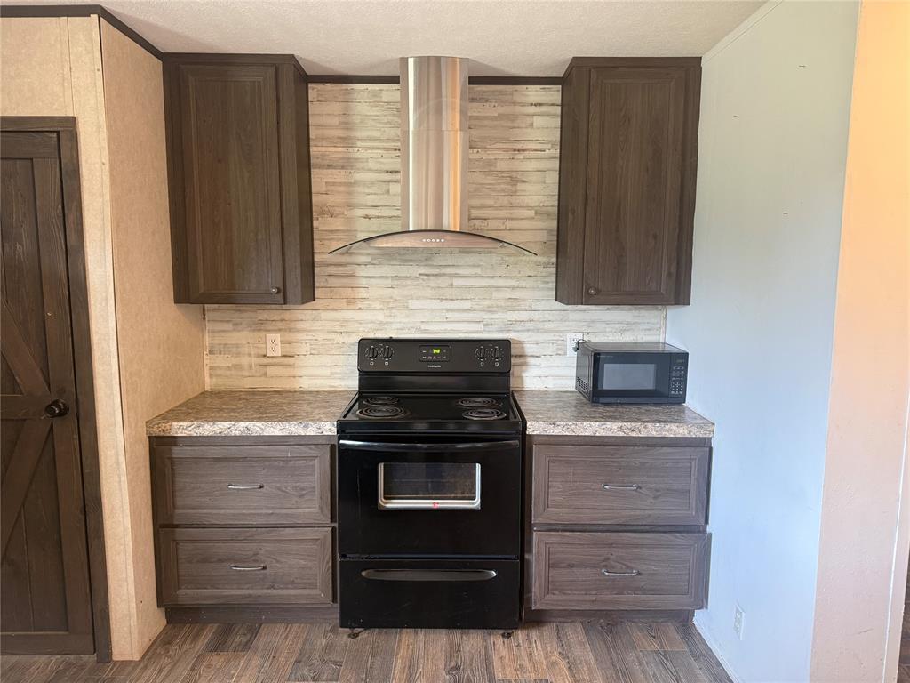 6970 Stephens Road Property Photo 3
