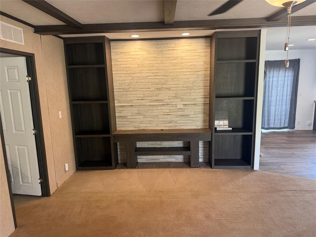 6970 Stephens Road Property Photo 6