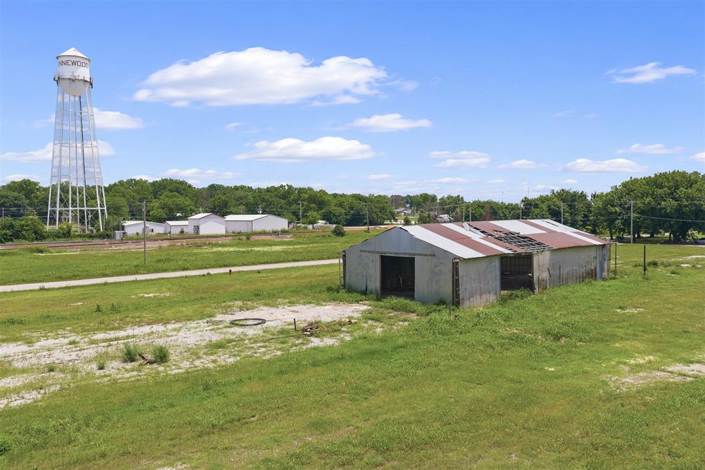 W Chickasaw Street Property Photo 9