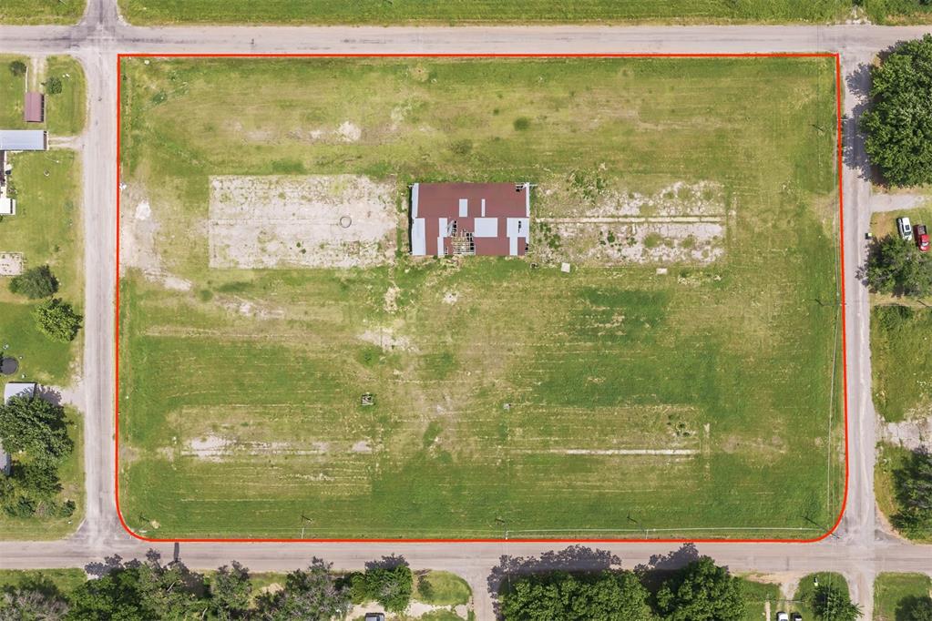 W Chickasaw Street Property Photo 10