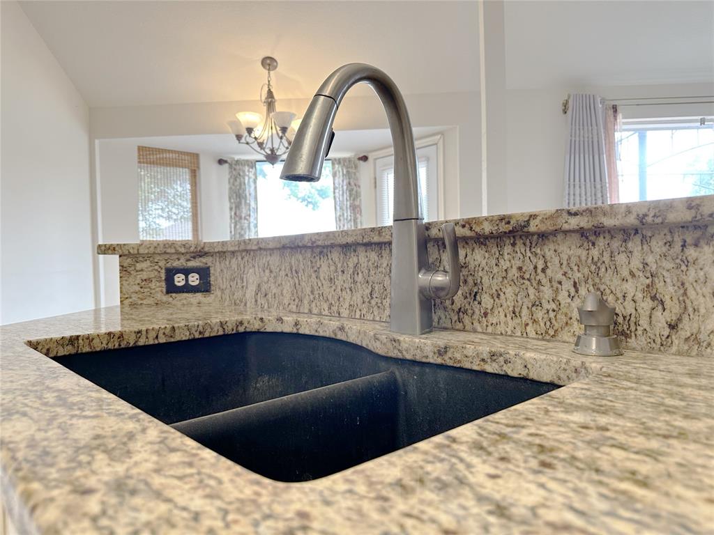 3617 Crail Drive Property Photo 11