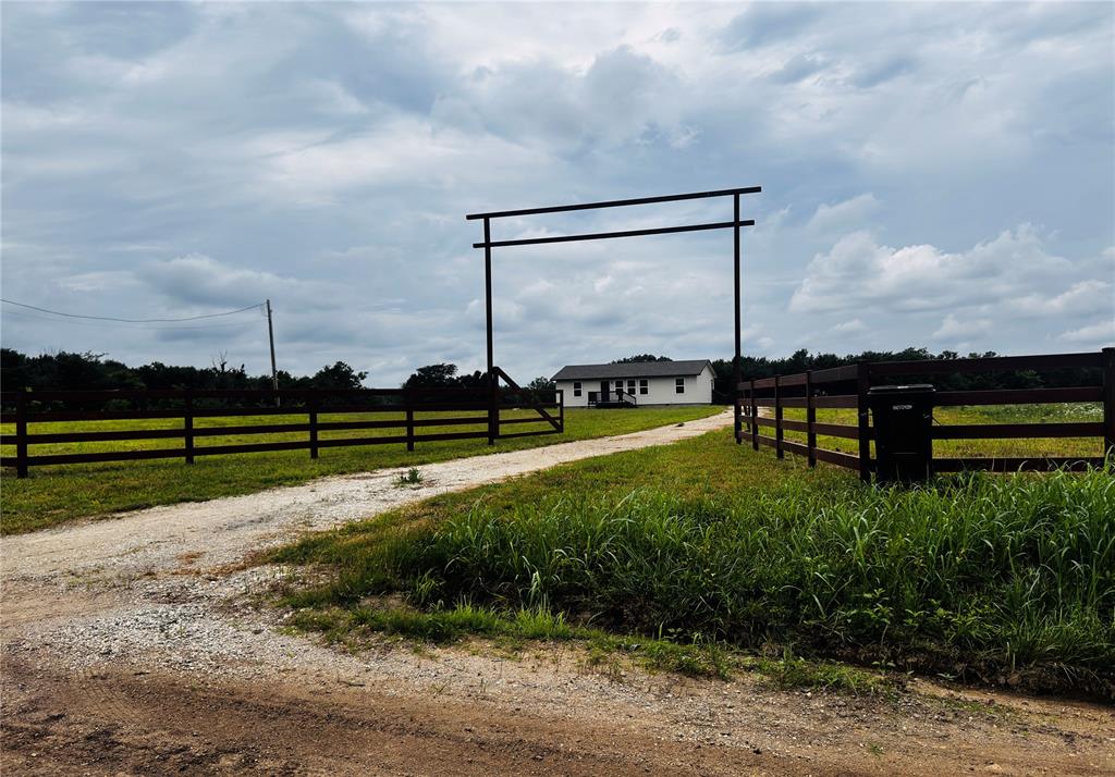 103169 N 3775 Road Property Photo 3