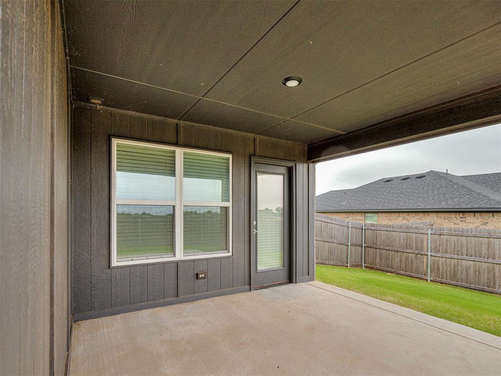 2406 Heather Road Property Photo 37
