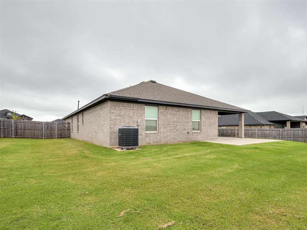 2406 Heather Road Property Photo 38