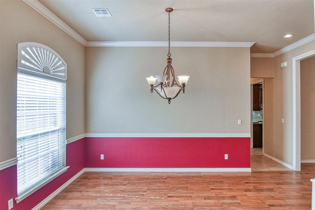 2821 Stonebridge Court Property Photo 6