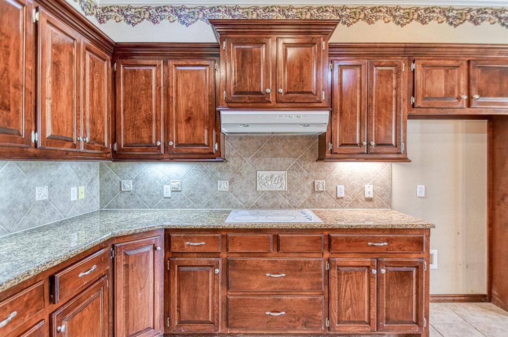 2821 Stonebridge Court Property Photo 17