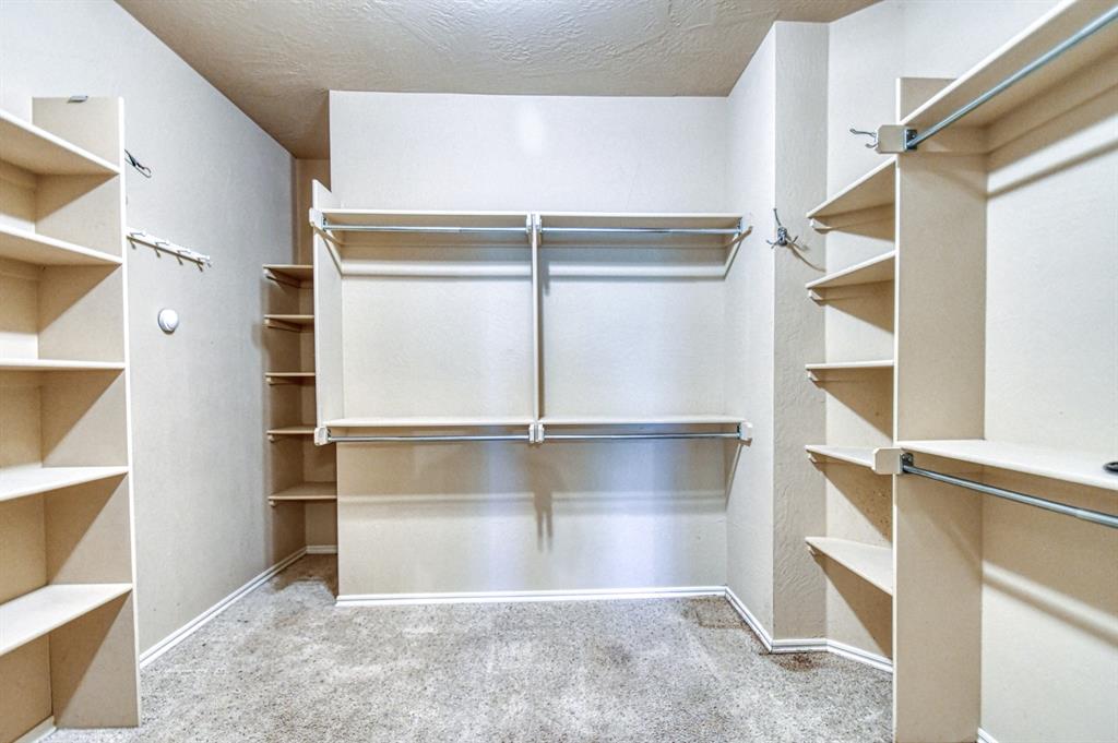 2821 Stonebridge Court Property Photo 29