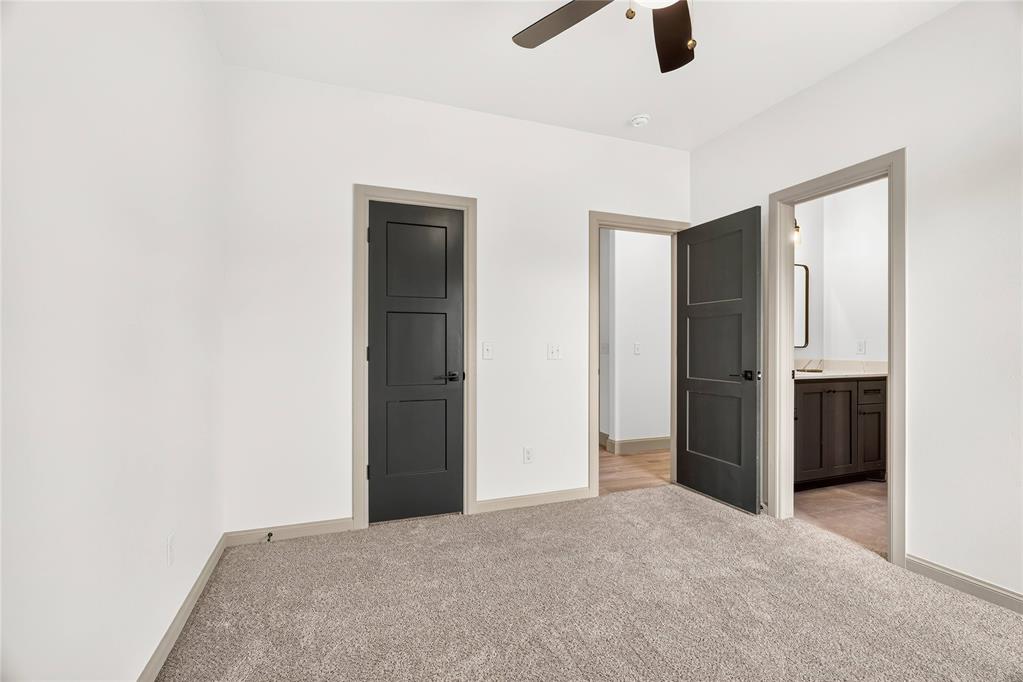 11729 Nw 105th Street Property Photo 29