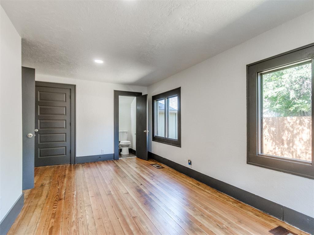 315 N Crawford Avenue Property Photo 17