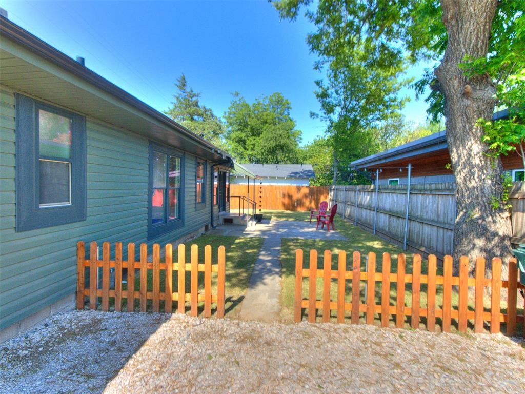 315 N Crawford Avenue Property Photo 25
