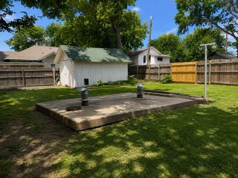 402 E Maple Street Property Photo 10