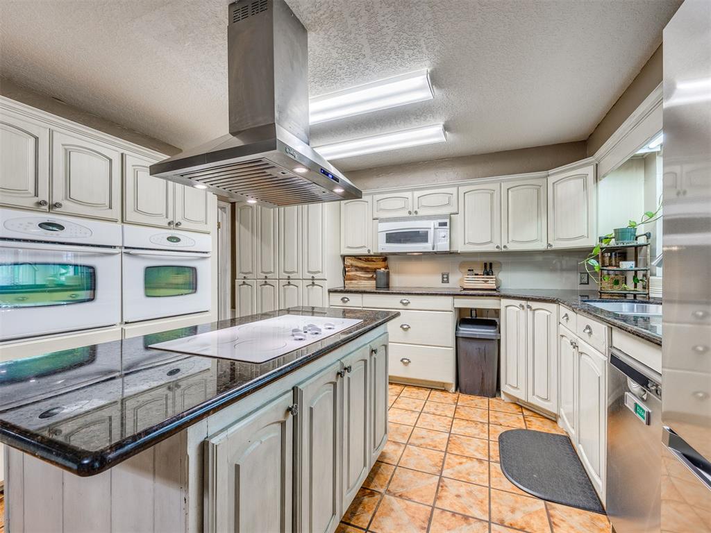 6612 Briarcreek Drive Property Photo 8