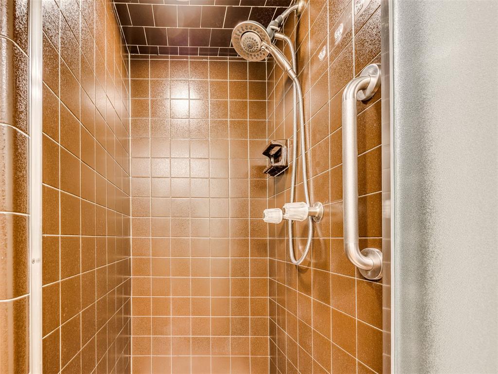 6612 Briarcreek Drive Property Photo 16