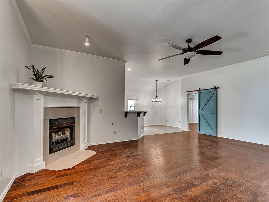 9213 Nw 77th Street Property Photo 8