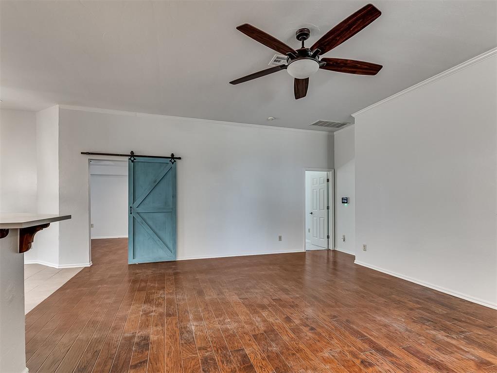 9213 Nw 77th Street Property Photo 10