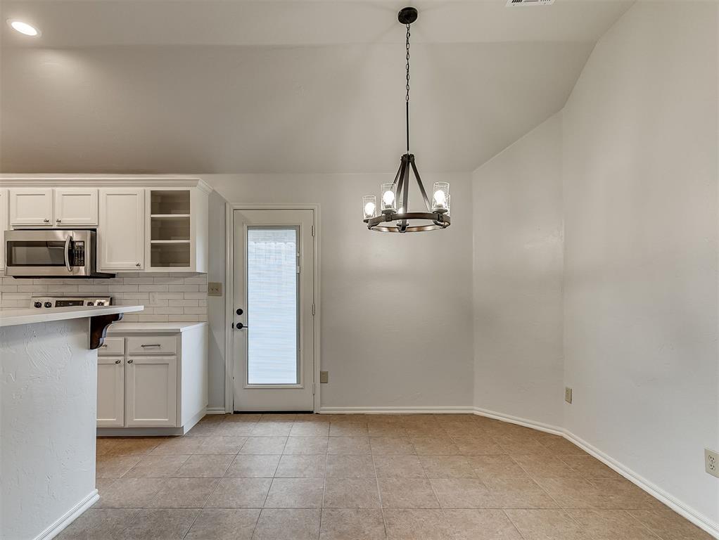 9213 Nw 77th Street Property Photo 12