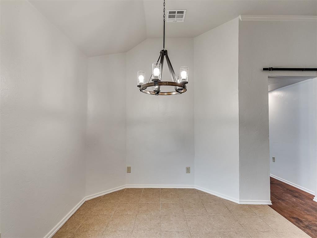 9213 Nw 77th Street Property Photo 13