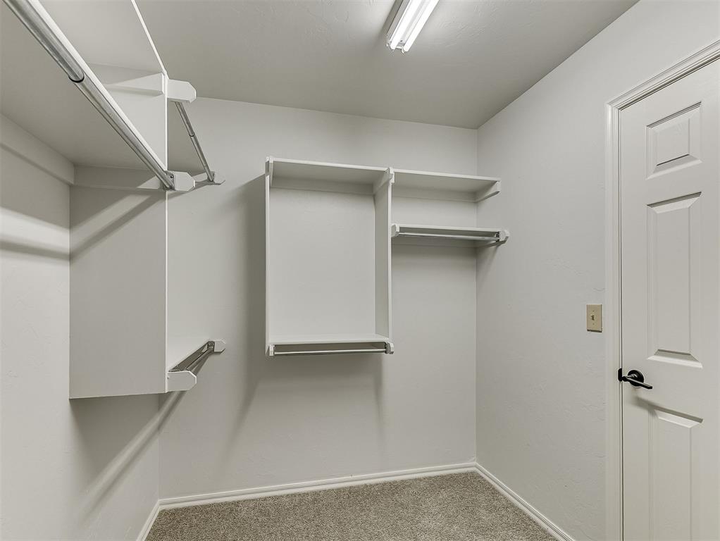 9213 Nw 77th Street Property Photo 28