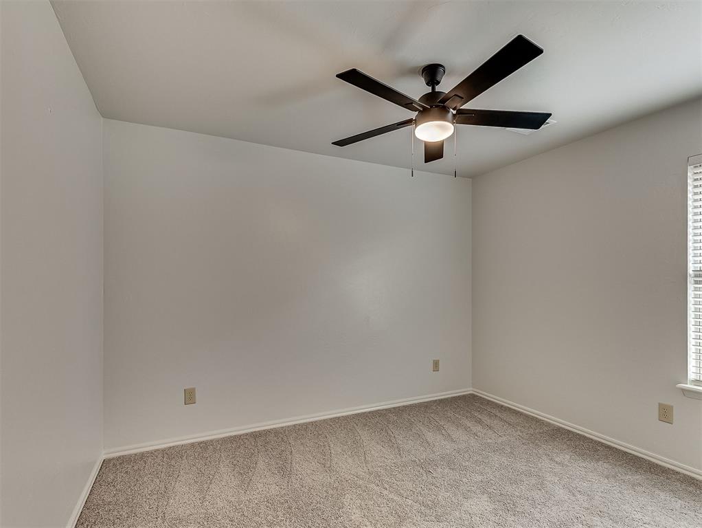 9213 Nw 77th Street Property Photo 35