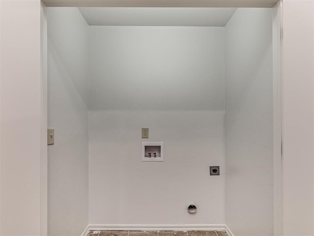 9213 Nw 77th Street Property Photo 41