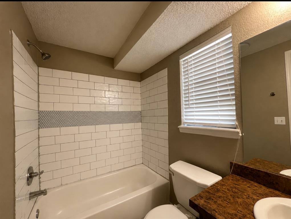 1054 Cumberland Mansion Property Photo 7
