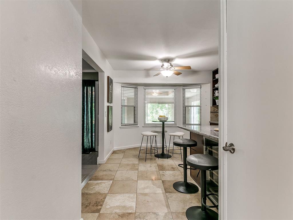7309 N Hammond Avenue Property Photo 11