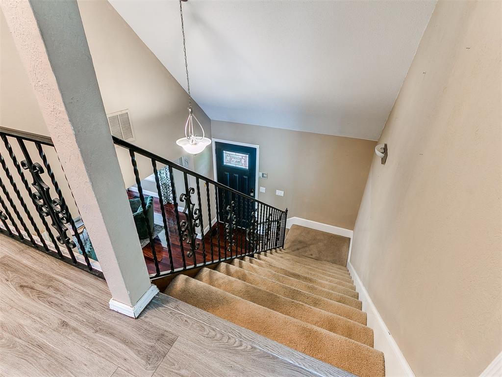 7309 N Hammond Avenue Property Photo 28