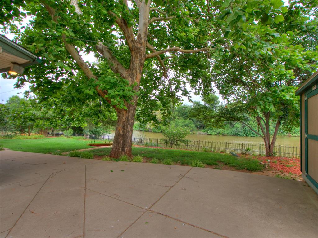 7309 N Hammond Avenue Property Photo 47