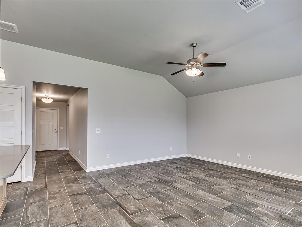 405 Nest Drive Property Photo 7