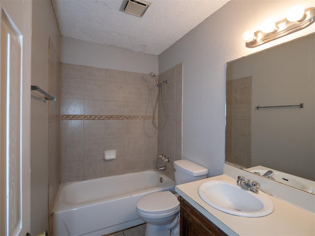 1017 Acacia Circle 1019 Property Photo 44