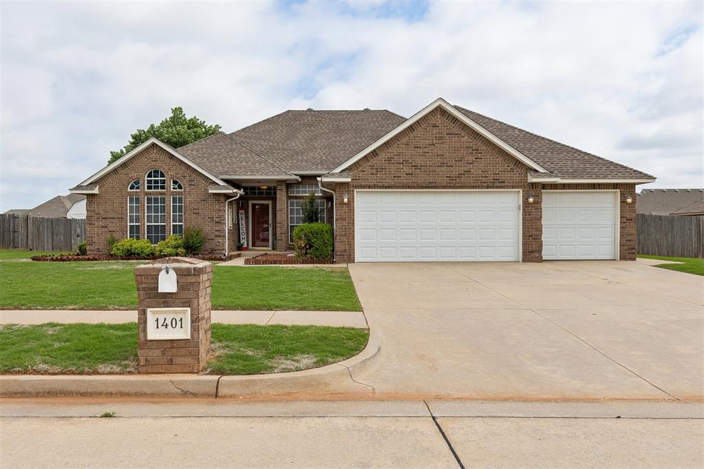 1401 Continental Way Property Photo 4