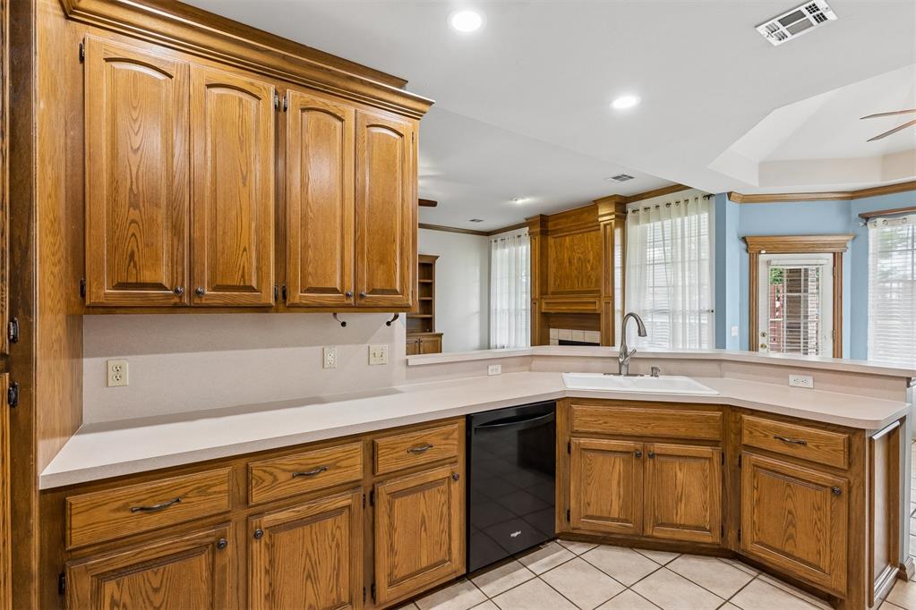 1401 Continental Way Property Photo 14