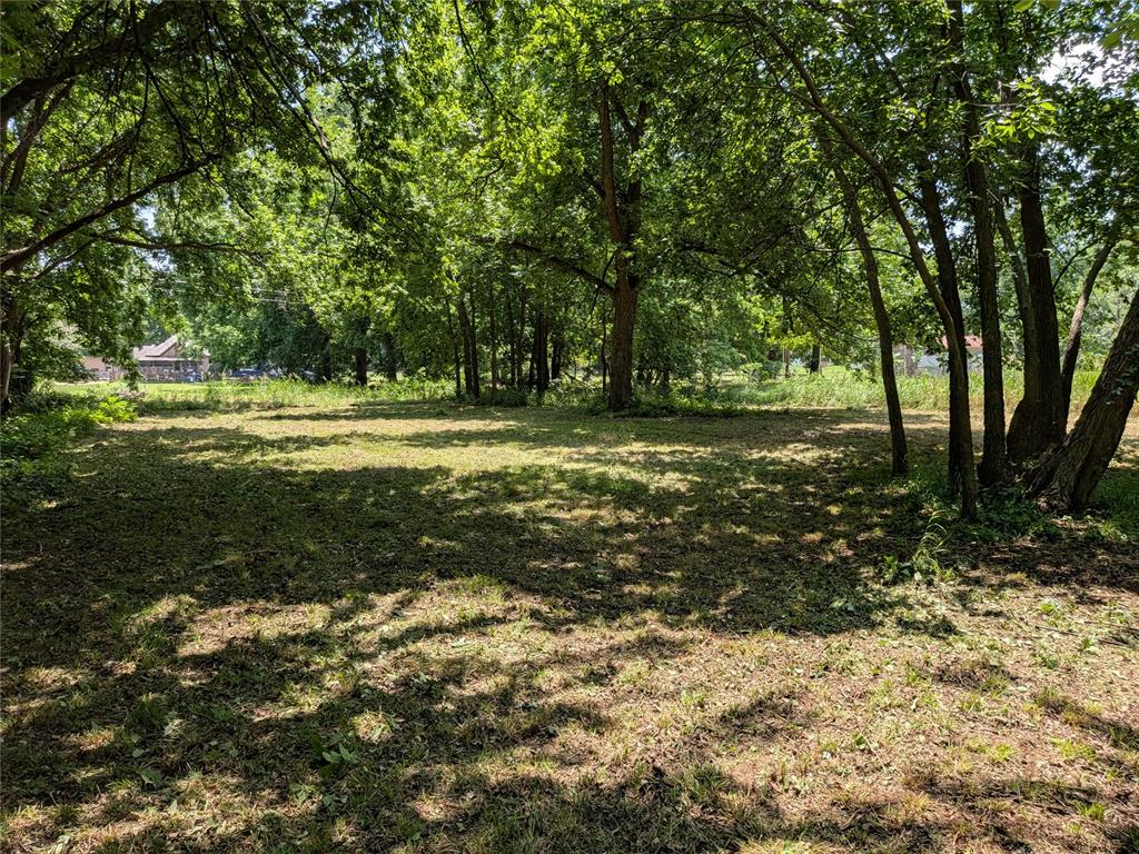 W Washington Avenue Property Photo 7