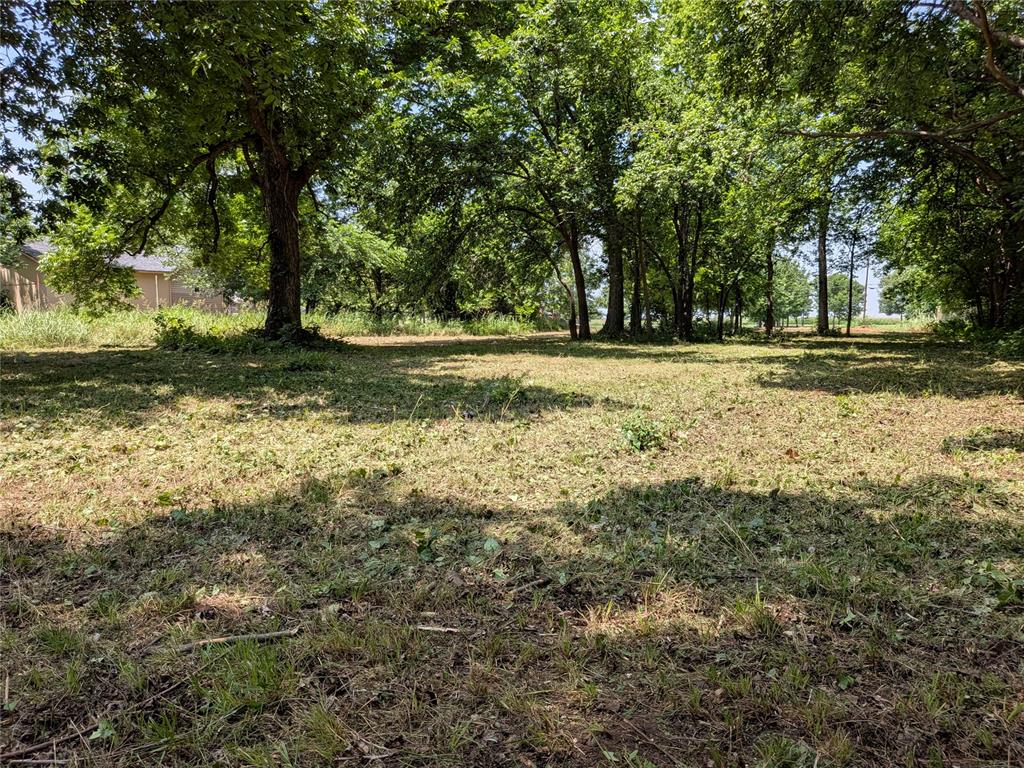 W Washington Avenue Property Photo 13