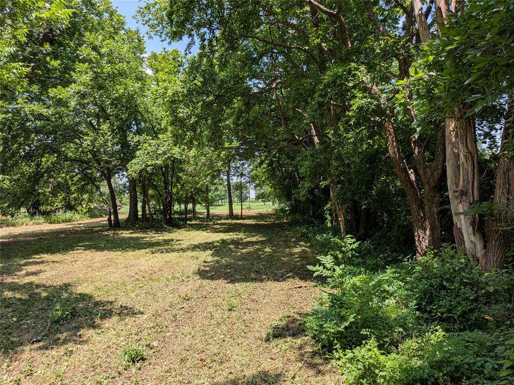 W Washington Avenue Property Photo 16