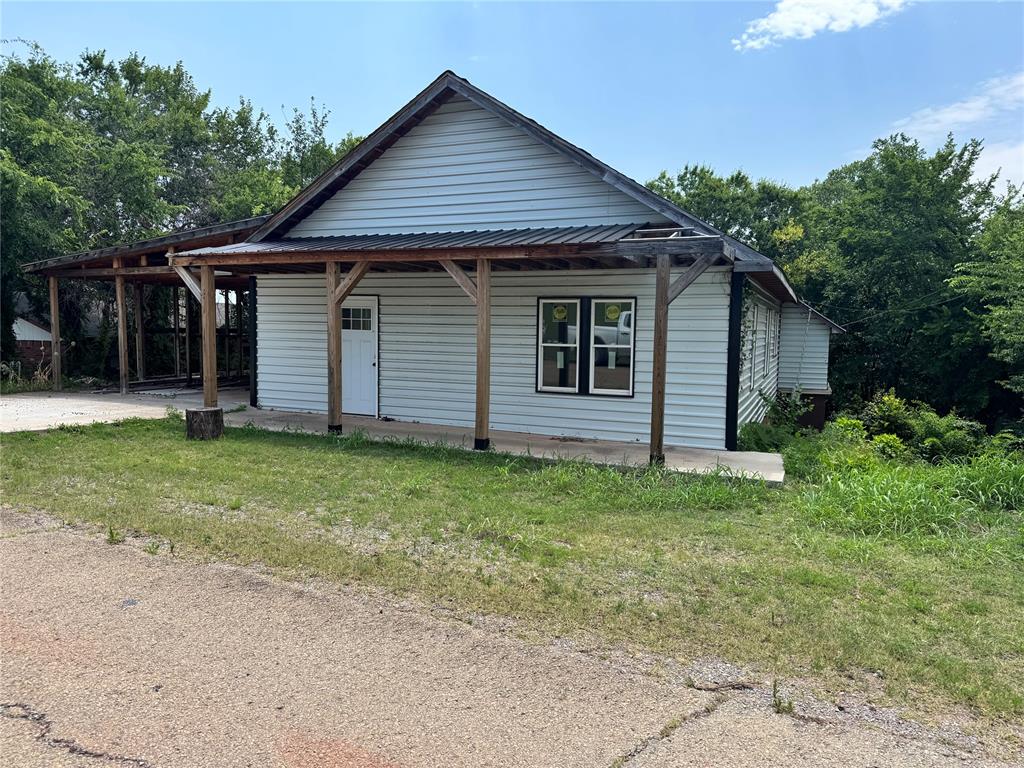 717 S Iowa Avenue Property Photo 2