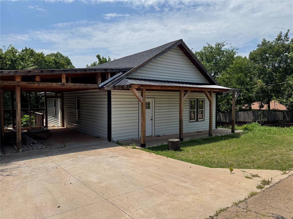 717 S Iowa Avenue Property Photo 4