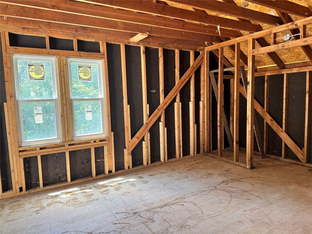 717 S Iowa Avenue Property Photo 8