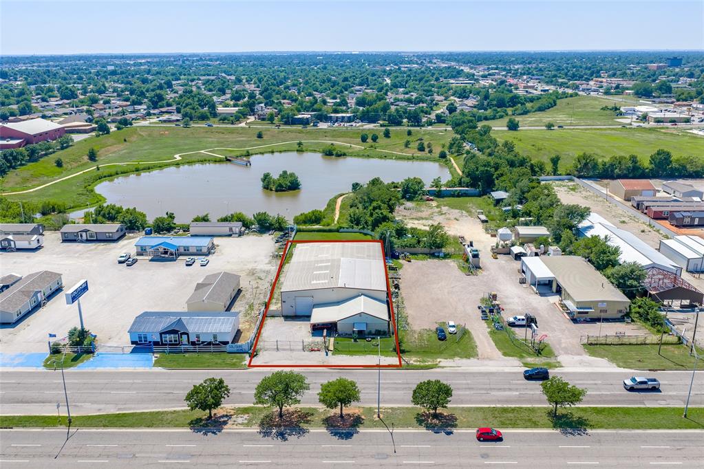 6209 S Shields Boulevard Property Photo 1
