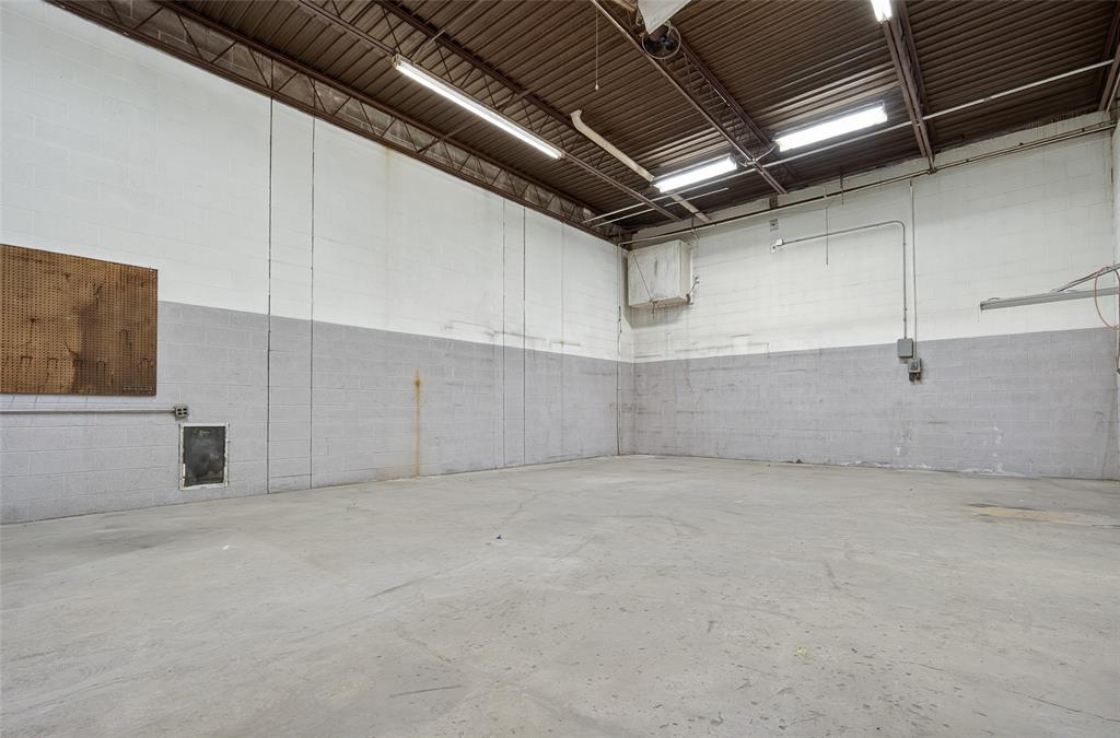 6209 S Shields Boulevard Property Photo 15