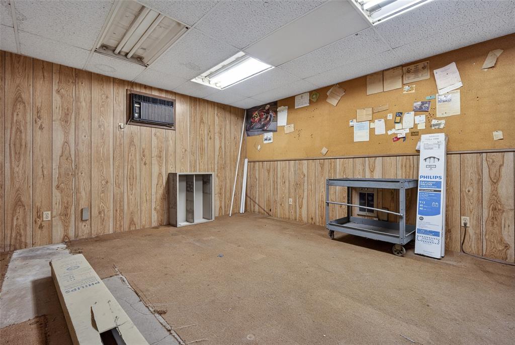 6209 S Shields Boulevard Property Photo 20