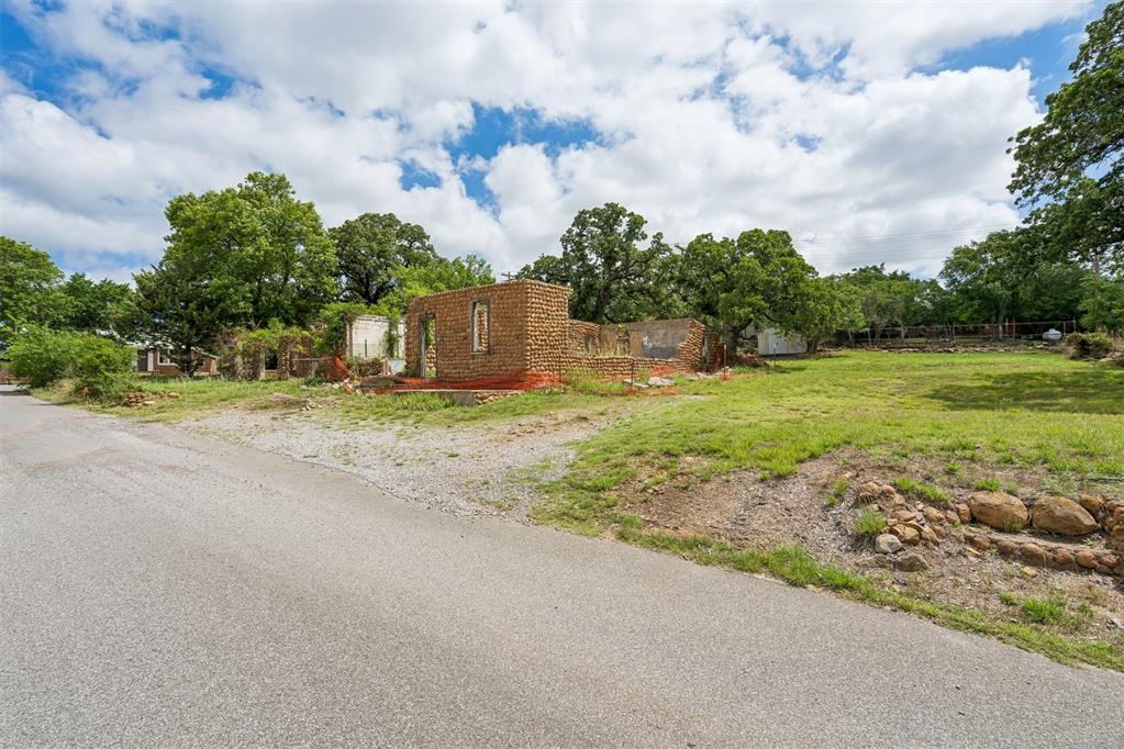 129 E Upper Lake Drive Property Photo 30