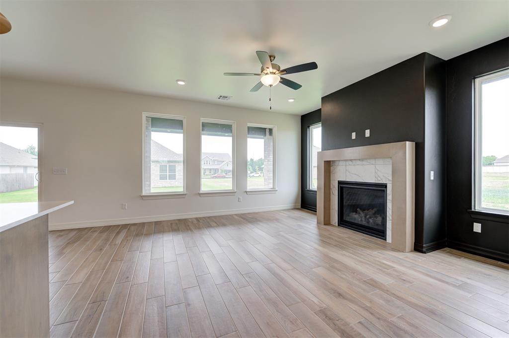 7713 Wilshire Woods Drive Property Photo 8