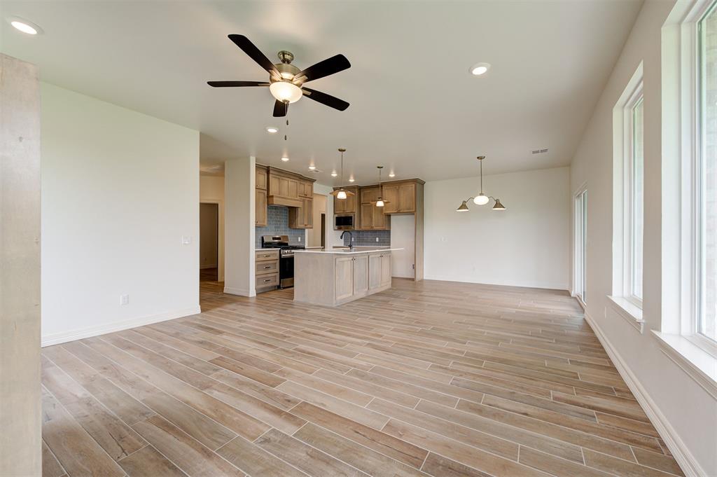 7713 Wilshire Woods Drive Property Photo 11