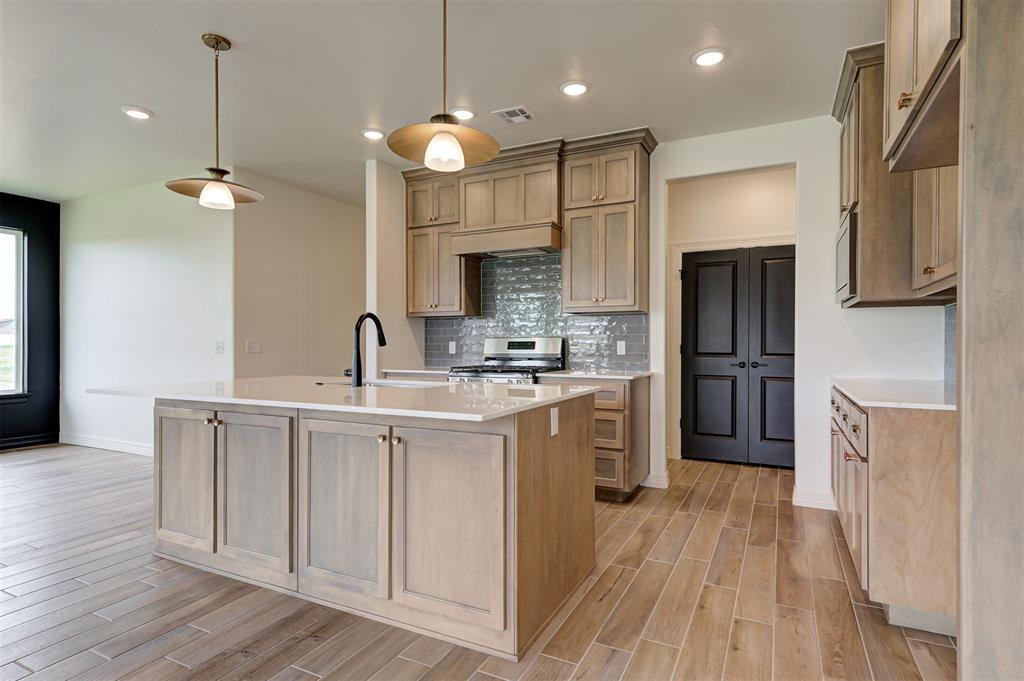 7713 Wilshire Woods Drive Property Photo 15