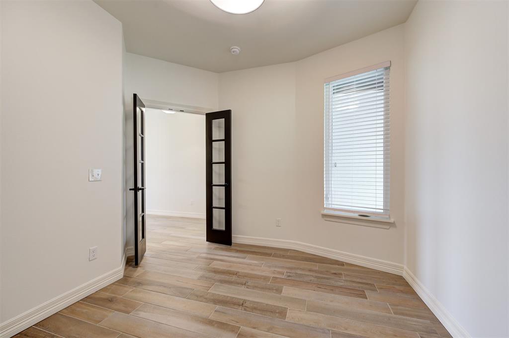 7713 Wilshire Woods Drive Property Photo 28