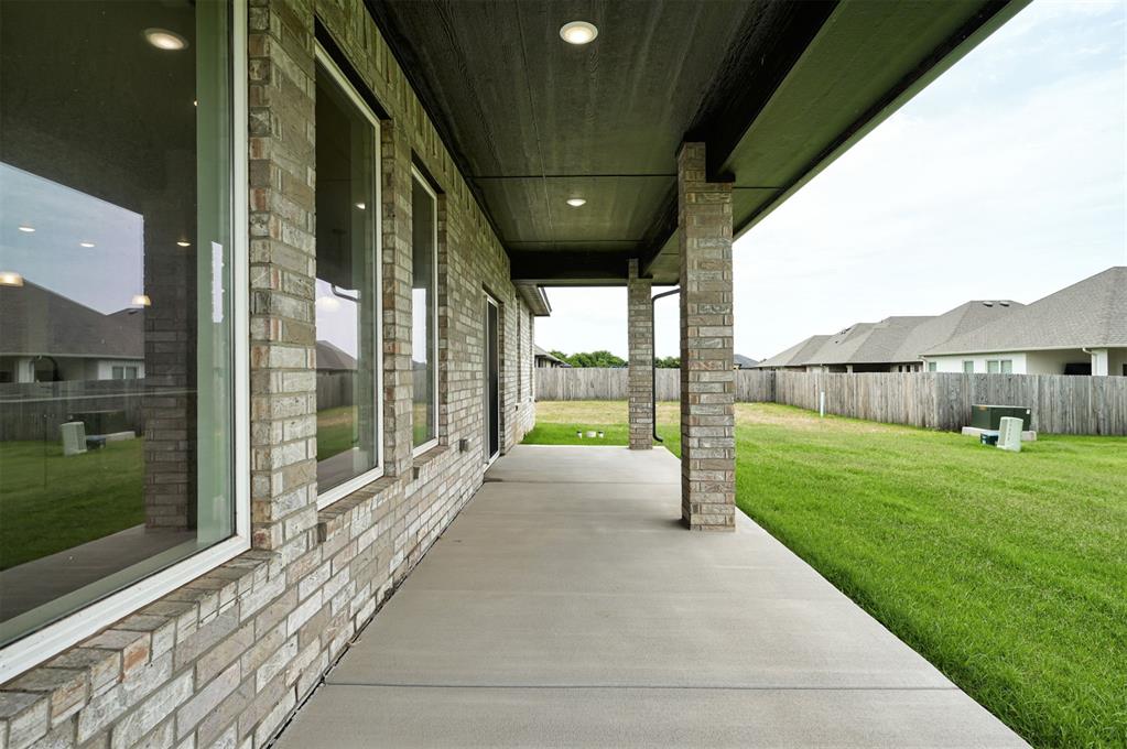 7713 Wilshire Woods Drive Property Photo 38