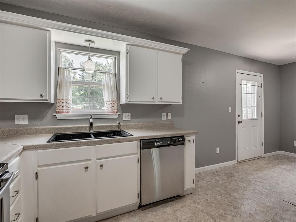 3910 Lawn Drive Property Photo 17