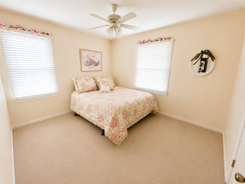 8010 N Mckinley Avenue Property Photo 3