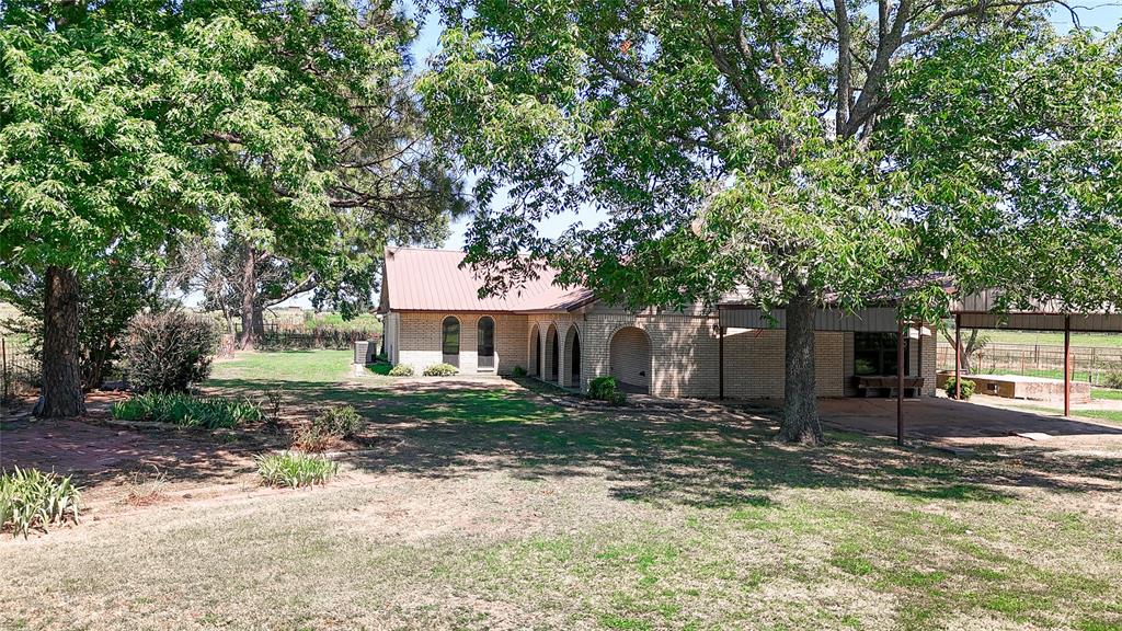 7489 County Road 1620 Property Photo 3